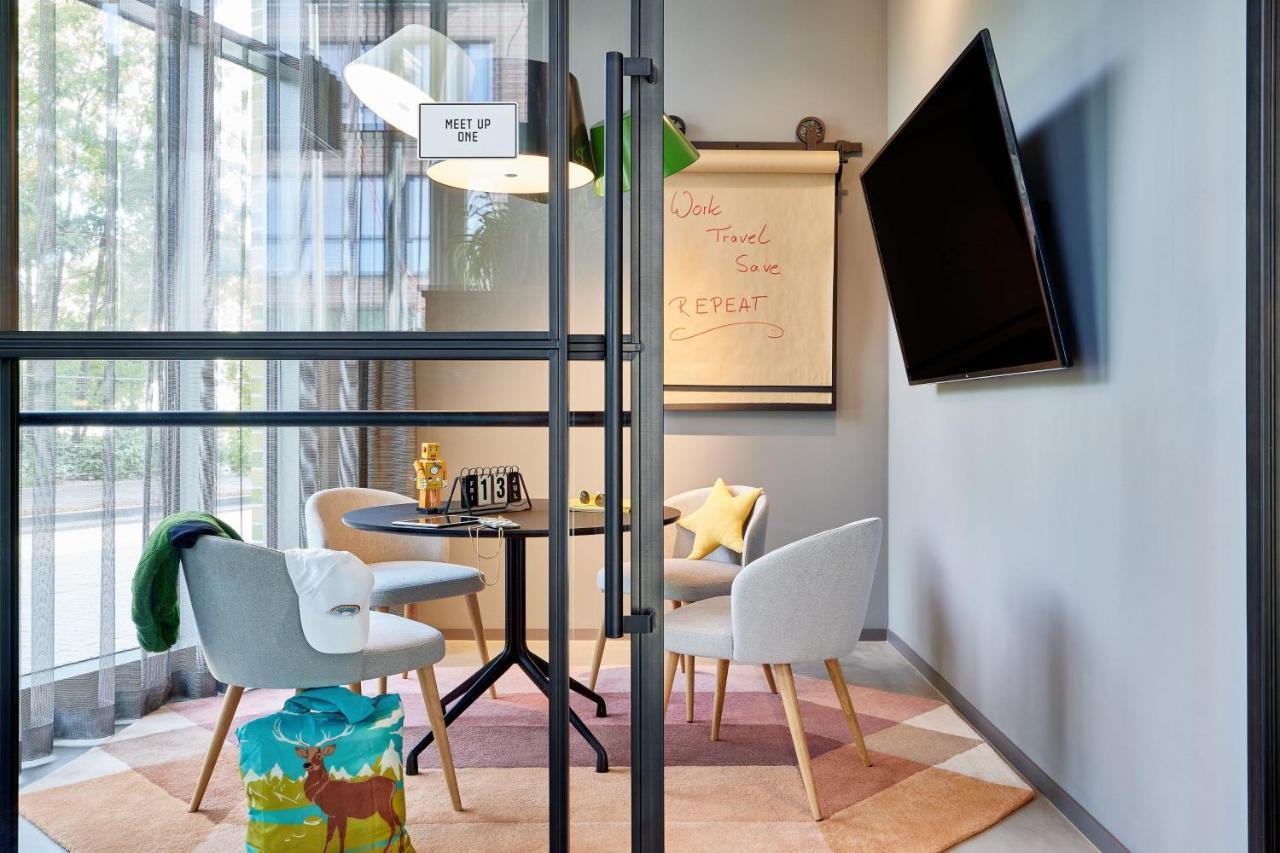 Moxy Cologne Muelheim Hotell Exteriör bild